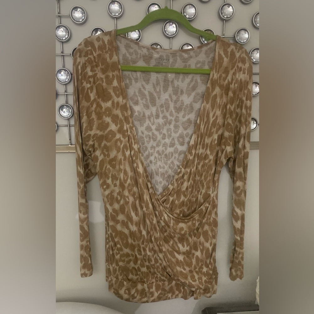 Womens top beige animal print